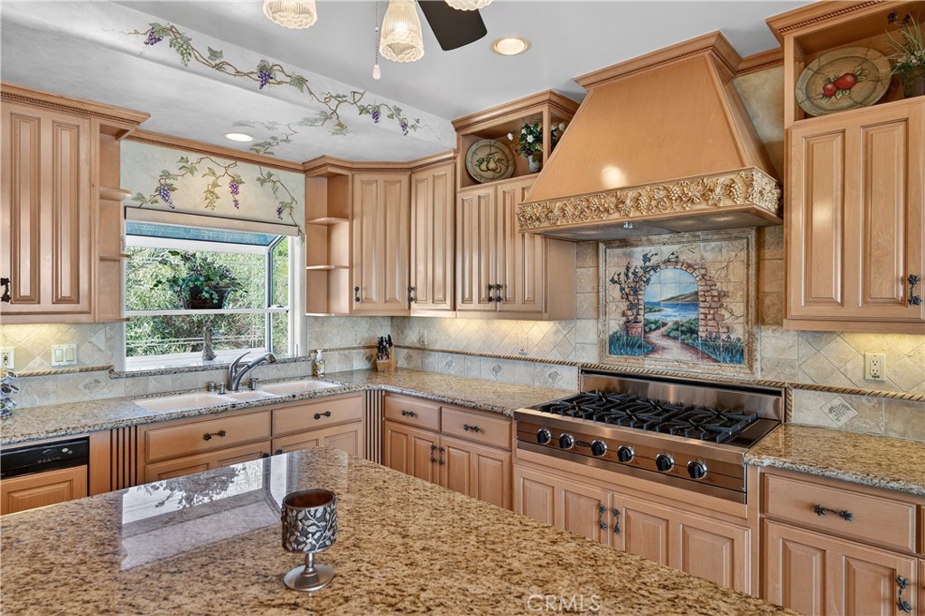 1203 Bayside