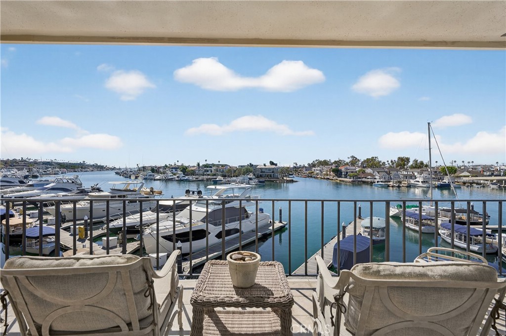 1203 Bayside