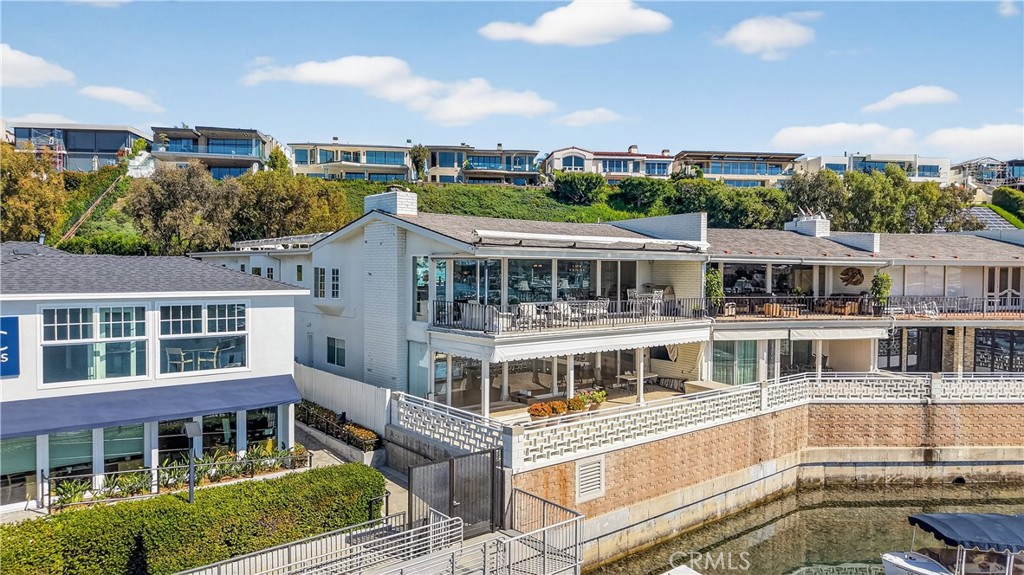 1203 Bayside