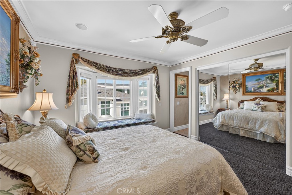 1203 Bayside