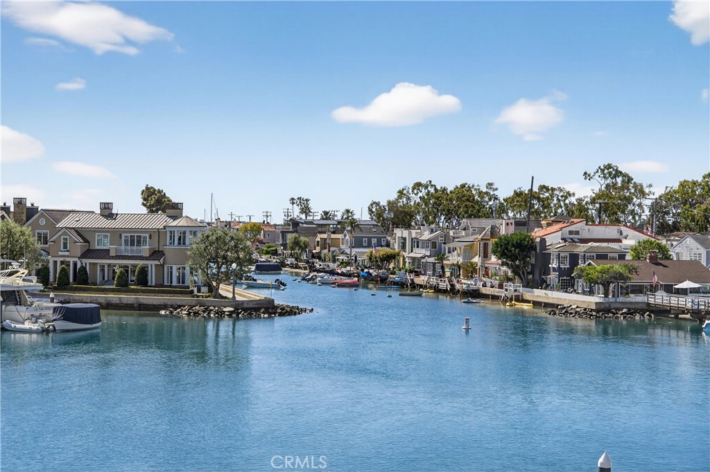 1203 Bayside