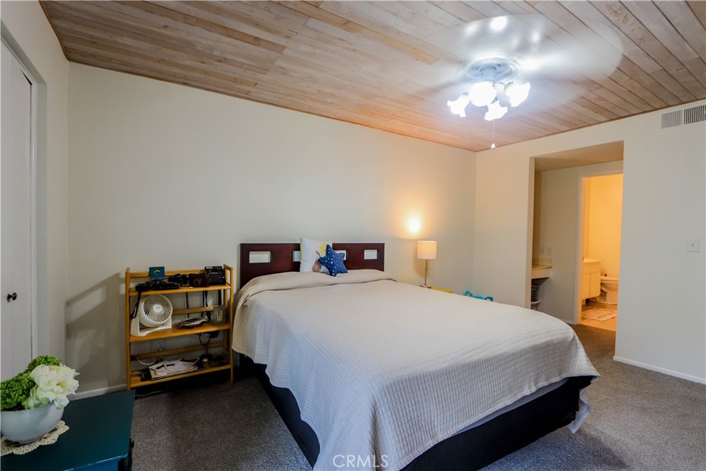 564 N Bellflower Boulevard 315