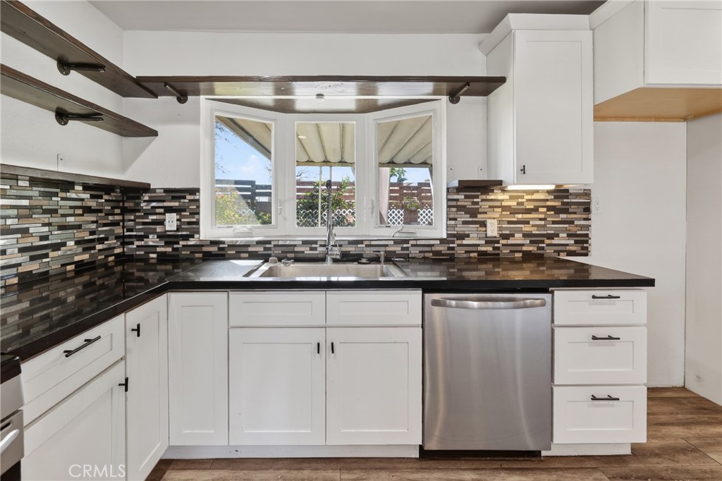 608 W Brentwood