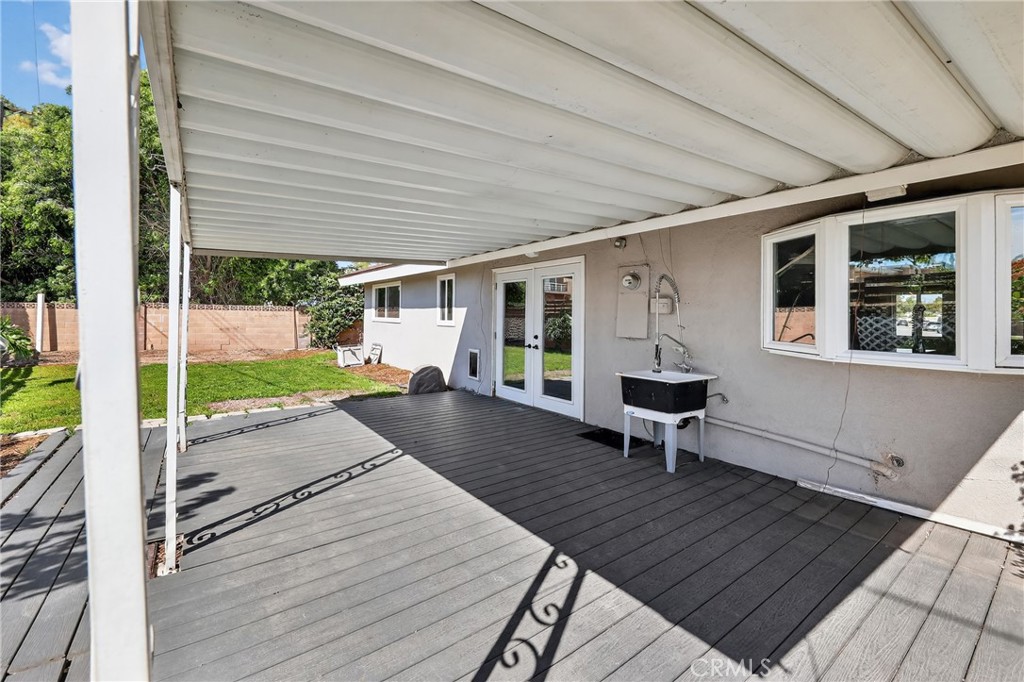608 W Brentwood