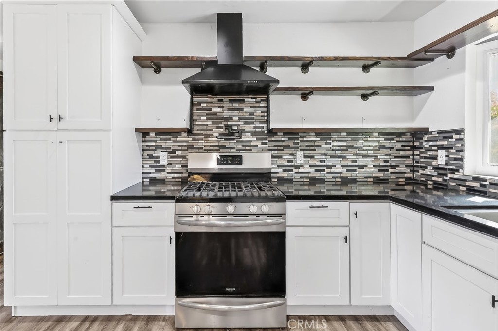 608 W Brentwood