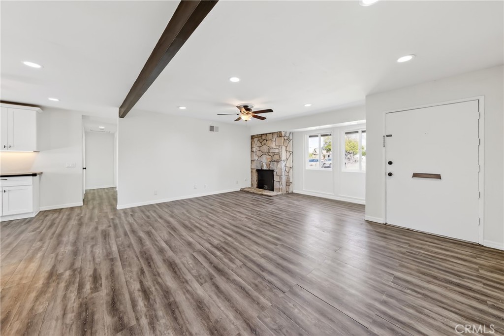 608 W Brentwood