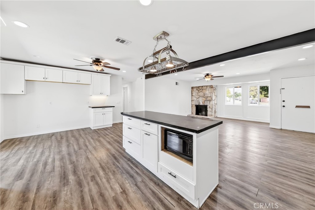 608 W Brentwood
