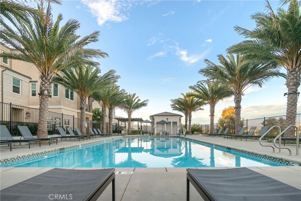 1228 Sunrise View 101