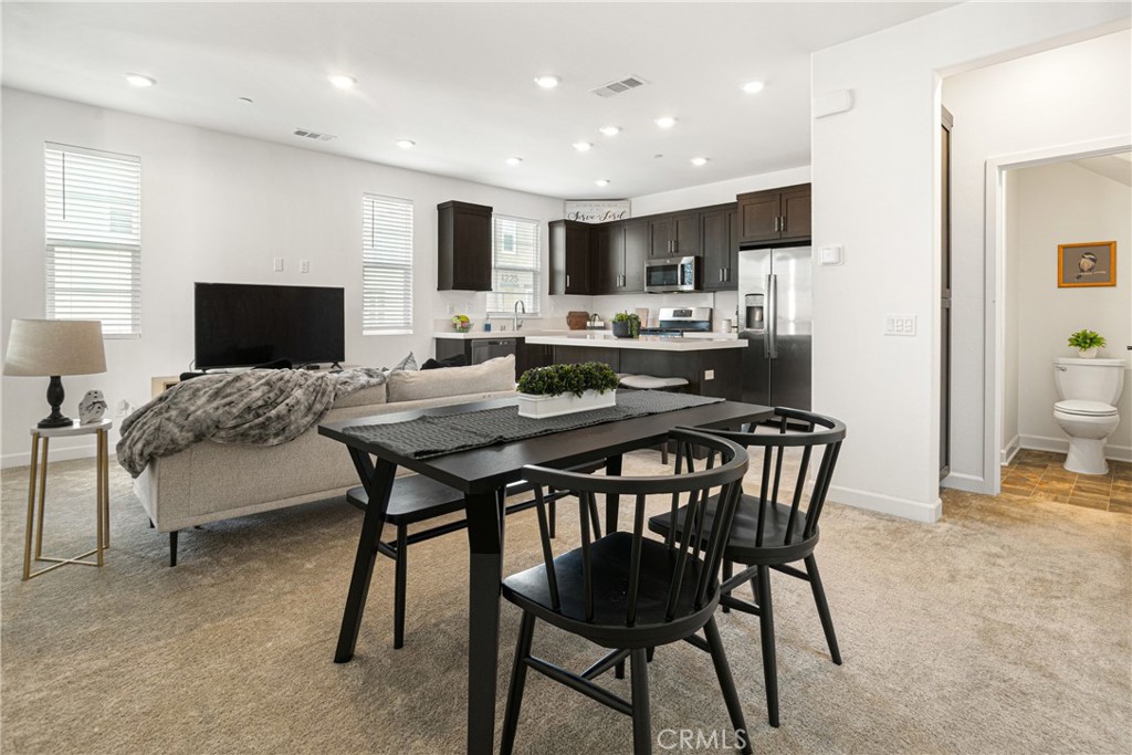 1228 Sunrise View 101