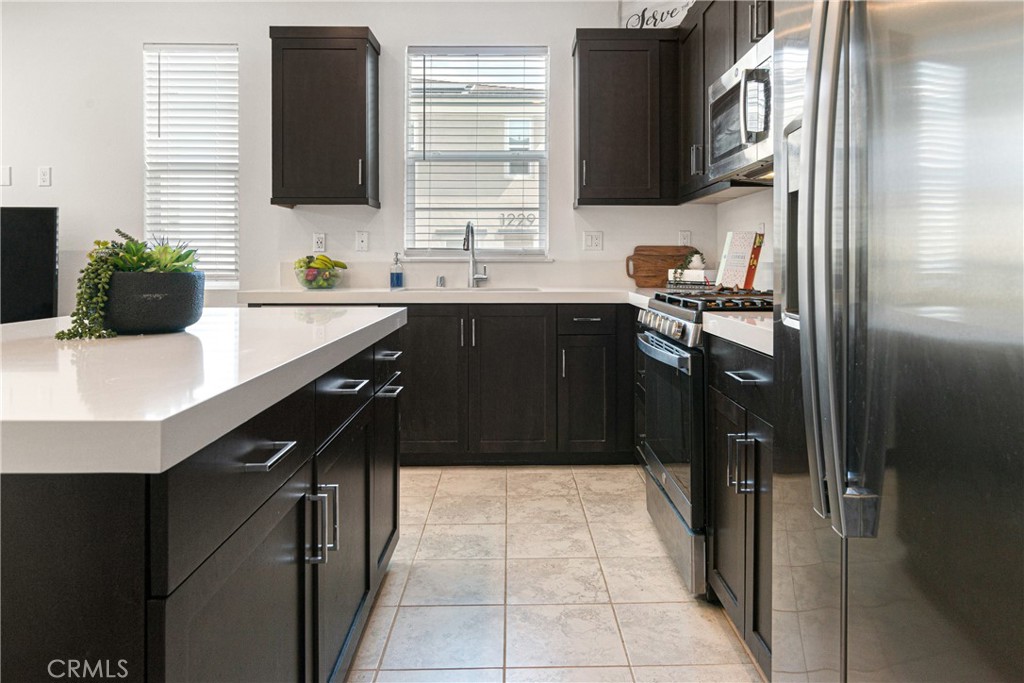 1228 Sunrise View 101