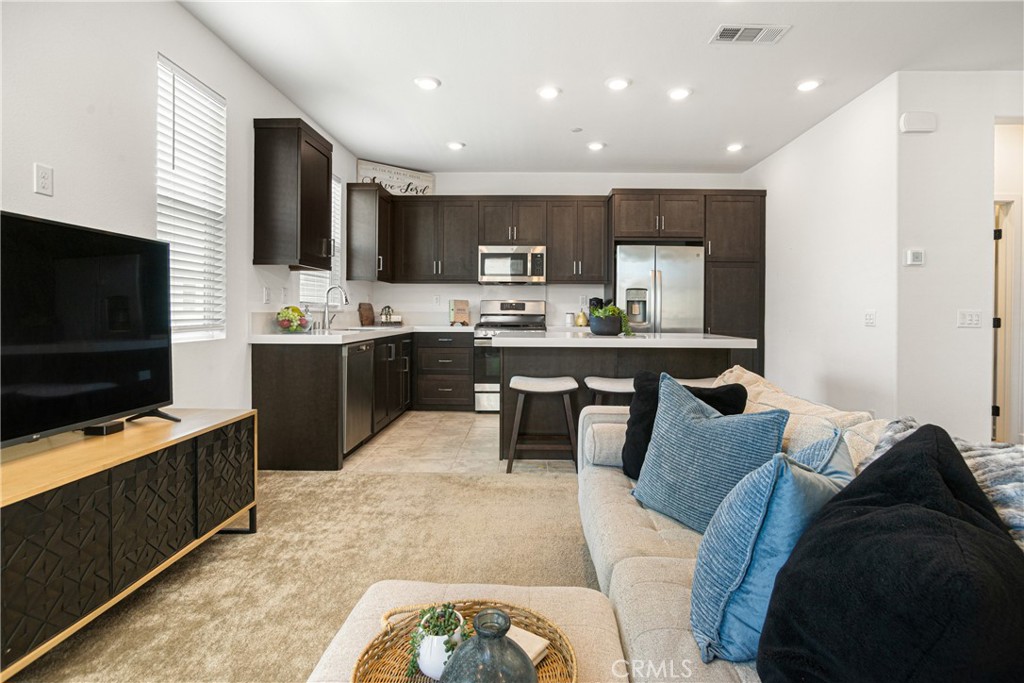 1228 Sunrise View 101