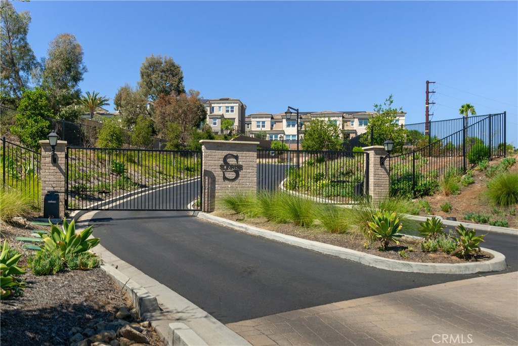 1228 Sunrise View 101