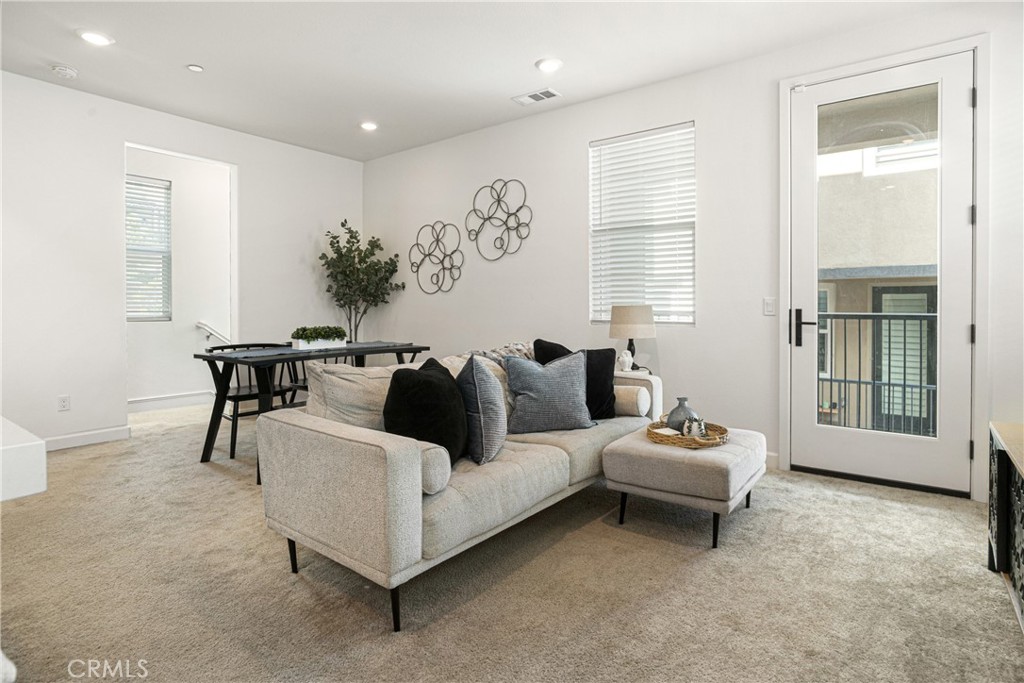 1228 Sunrise View 101