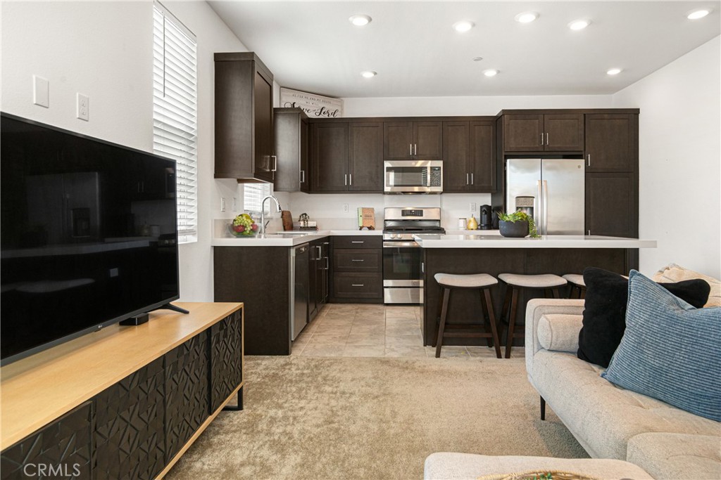 1228 Sunrise View 101