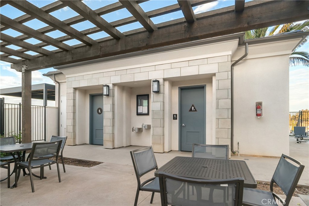 1228 Sunrise View 101