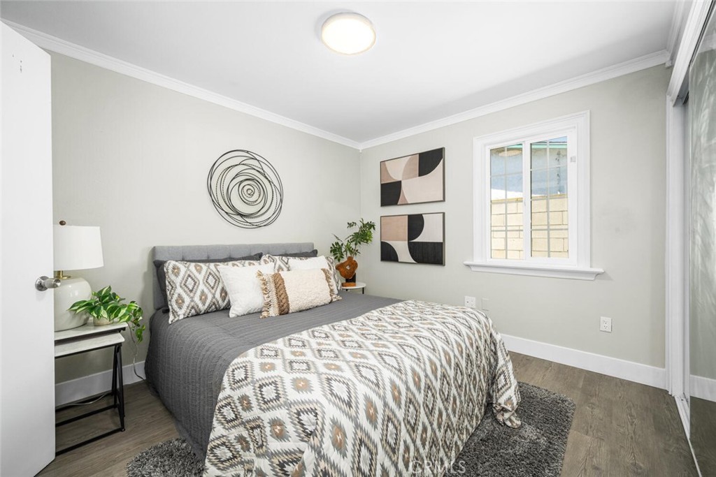 223 West Simmons Avenue