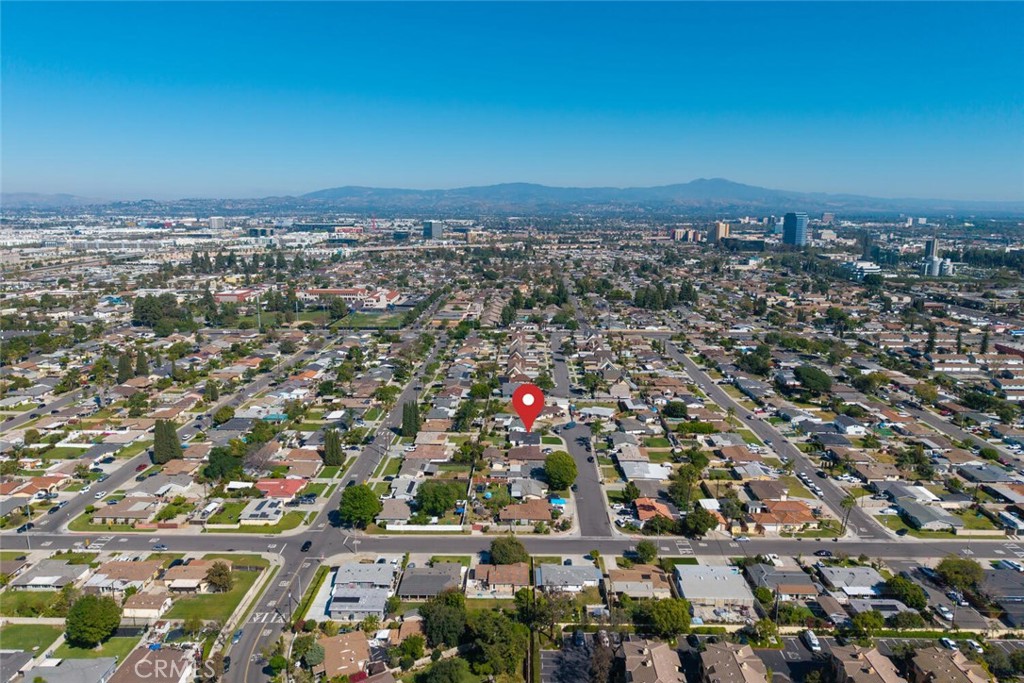 223 West Simmons Avenue