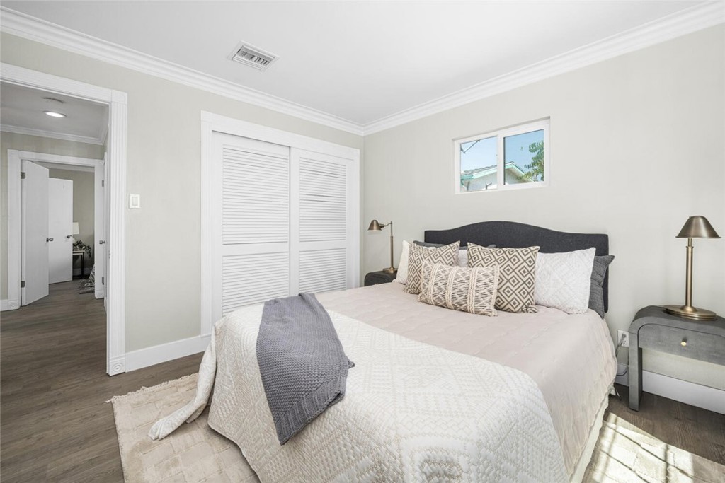 223 West Simmons Avenue