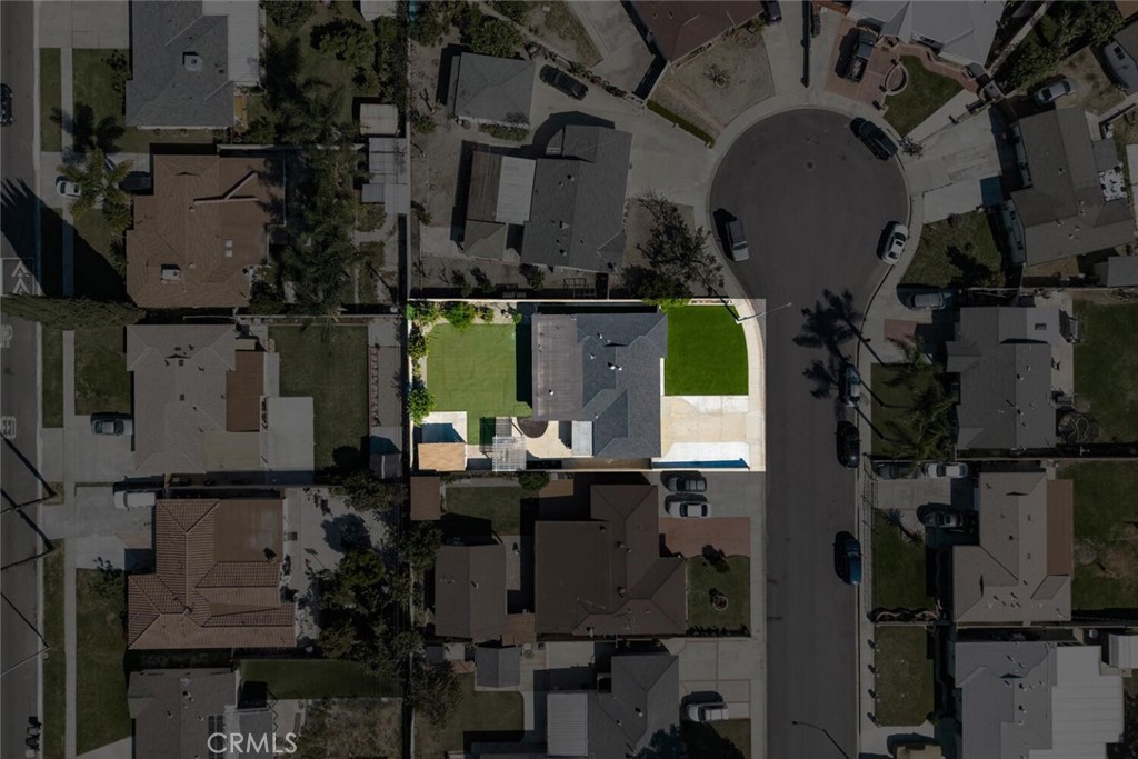 223 West Simmons Avenue