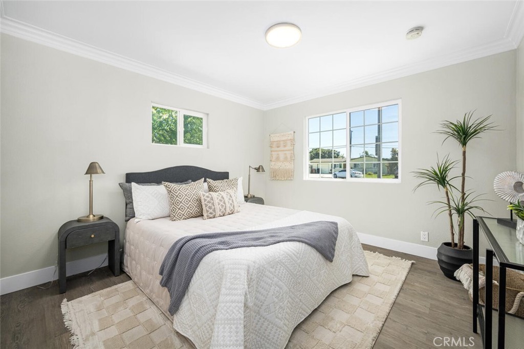 223 West Simmons Avenue