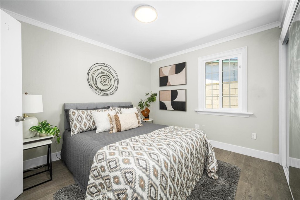 223 West Simmons Avenue