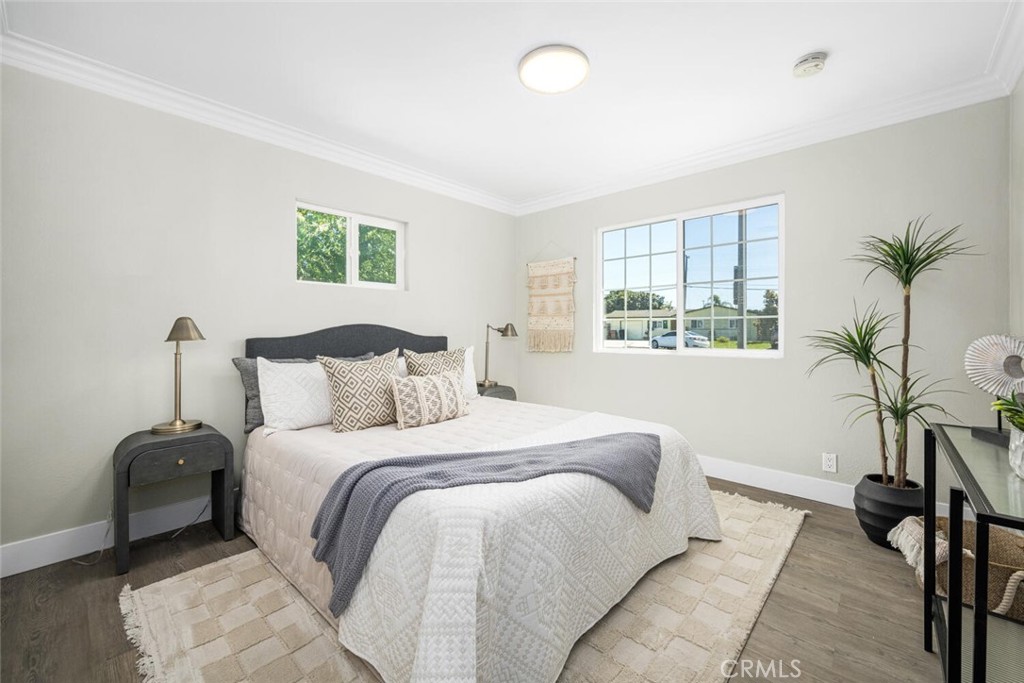 223 West Simmons Avenue