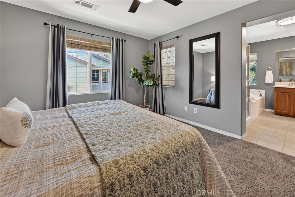 3028 N JUNEBERRY Street