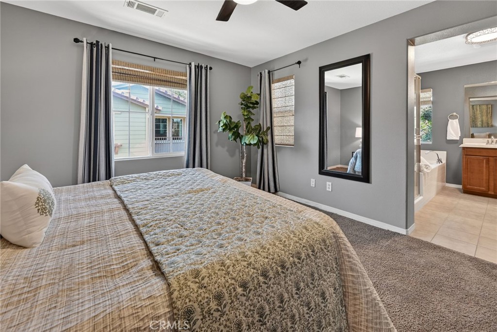 3028 N JUNEBERRY Street