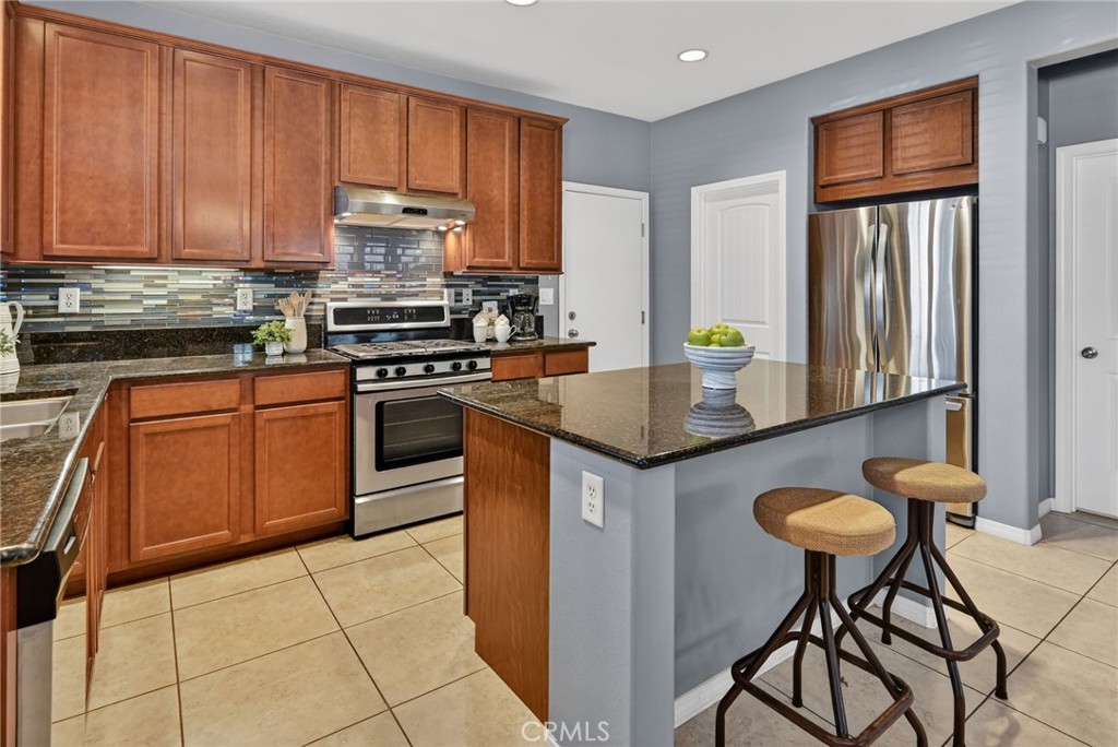 3028 N JUNEBERRY Street