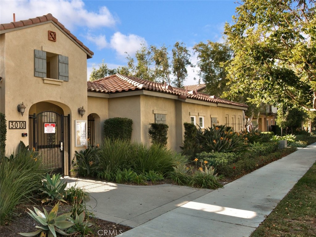 3028 N JUNEBERRY Street