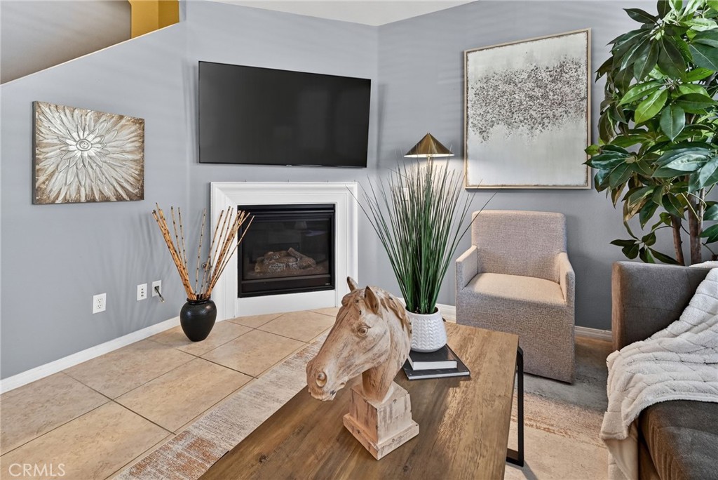 3028 N JUNEBERRY Street