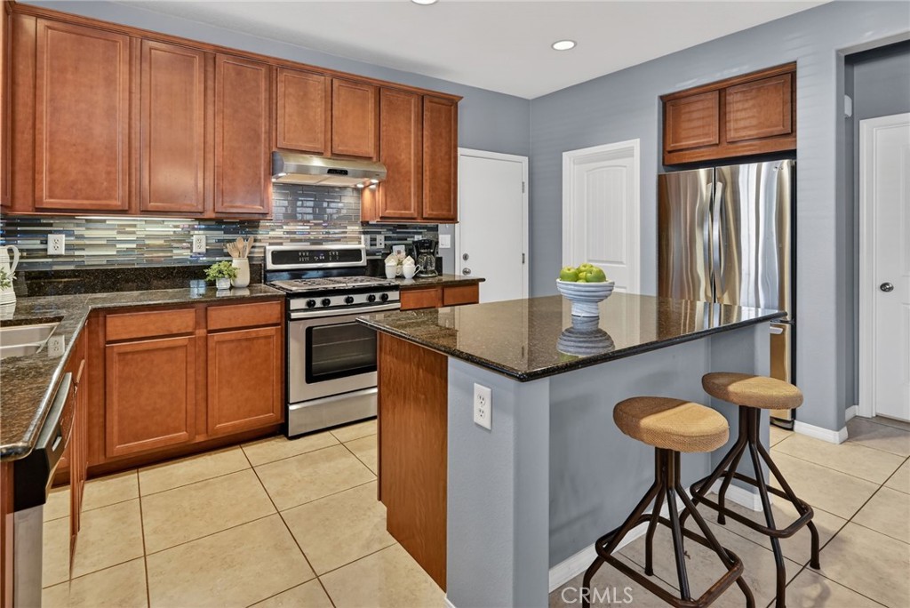 3028 N JUNEBERRY Street