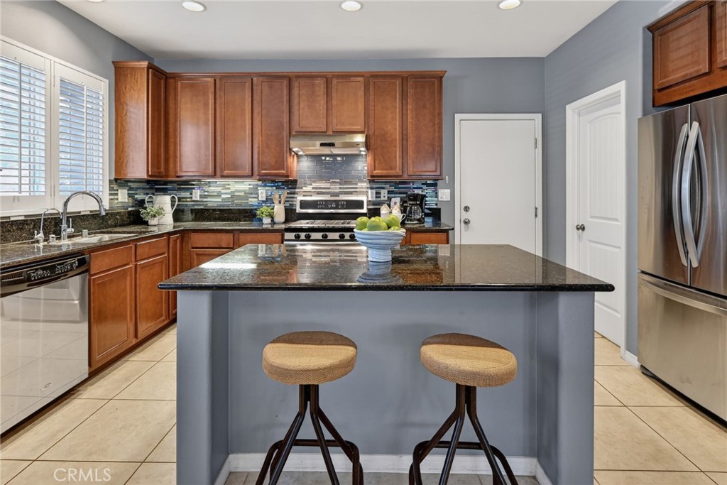 3028 N JUNEBERRY Street