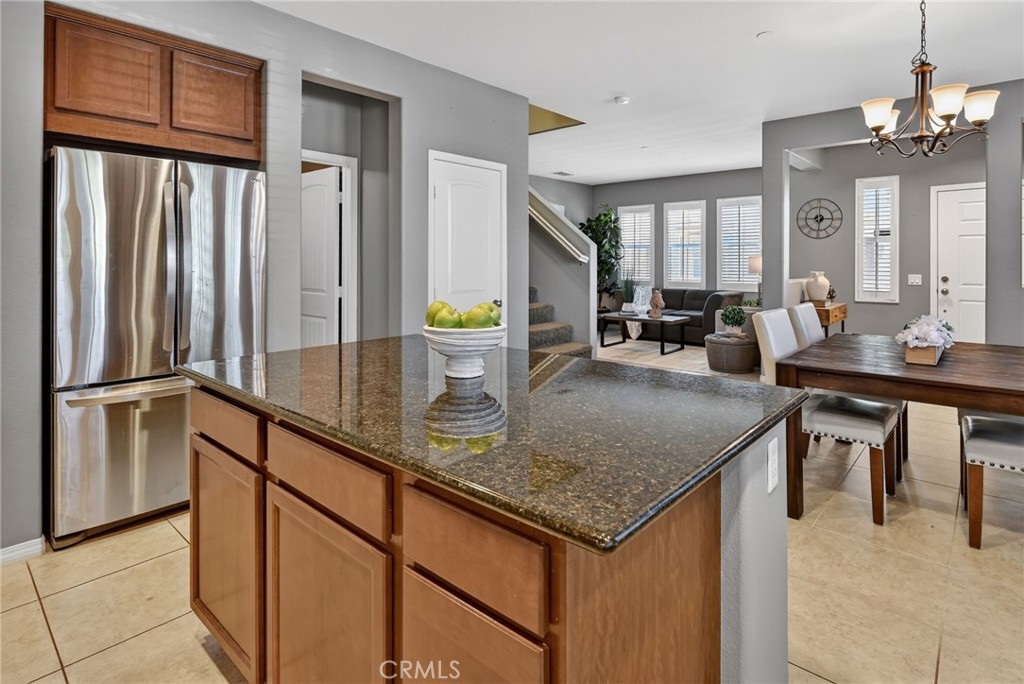 3028 N JUNEBERRY Street