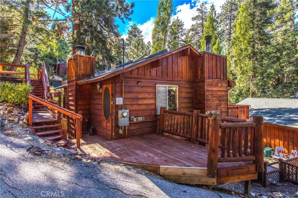42962 Dogwood Drive
