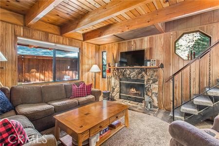 42962 Dogwood Drive