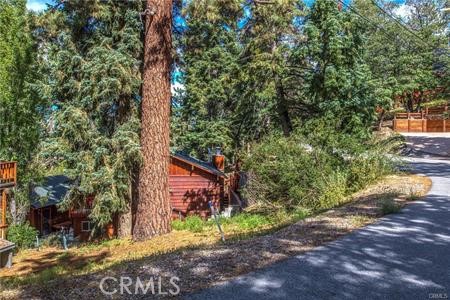 42962 Dogwood Drive