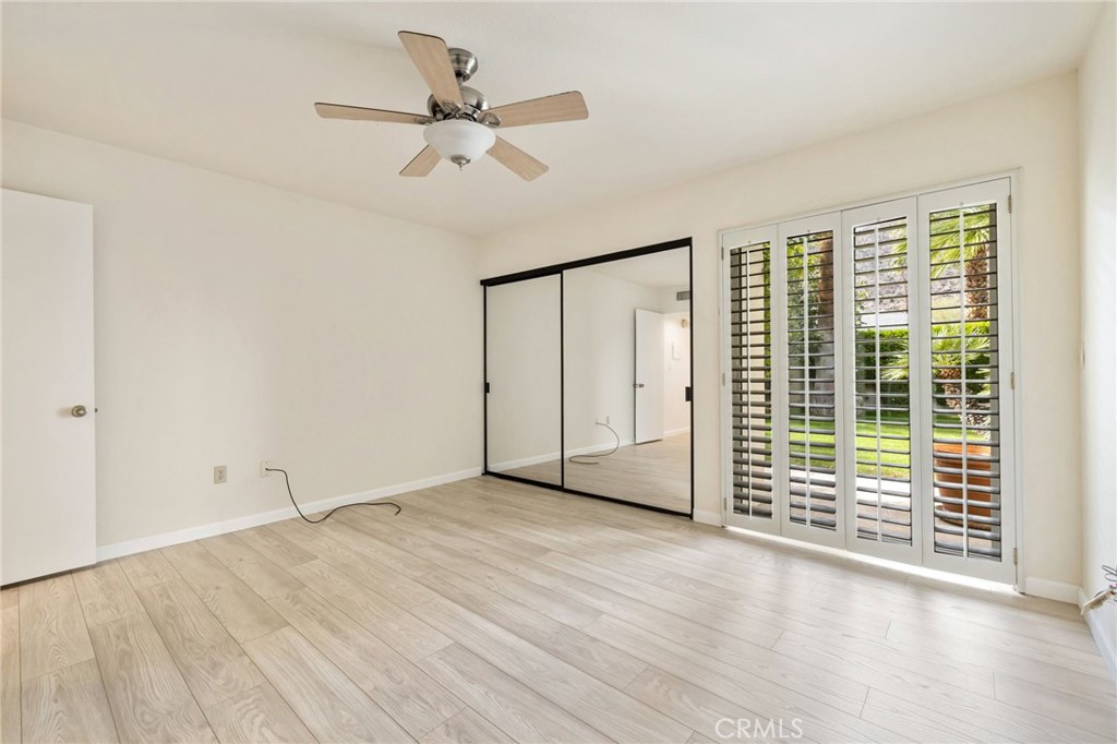 255 E Avenida Granada 211