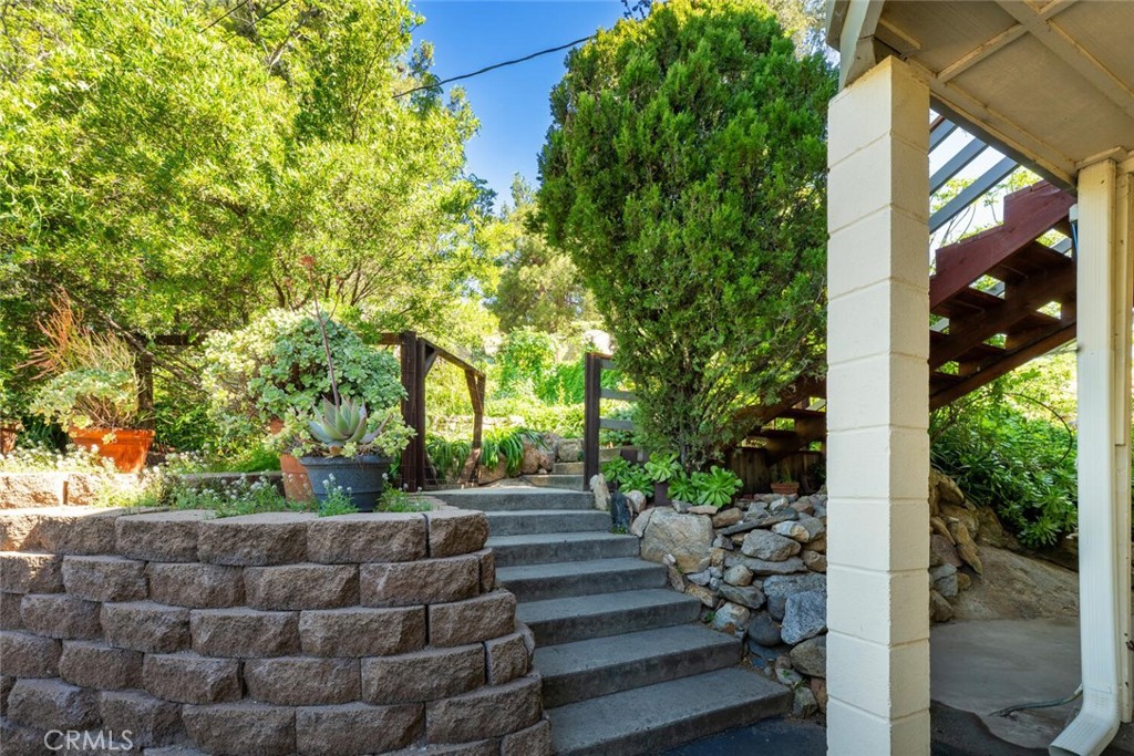 220 D
