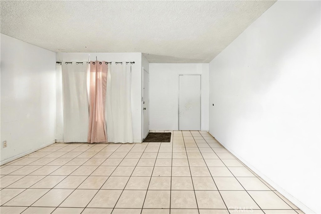 2171 Pomona