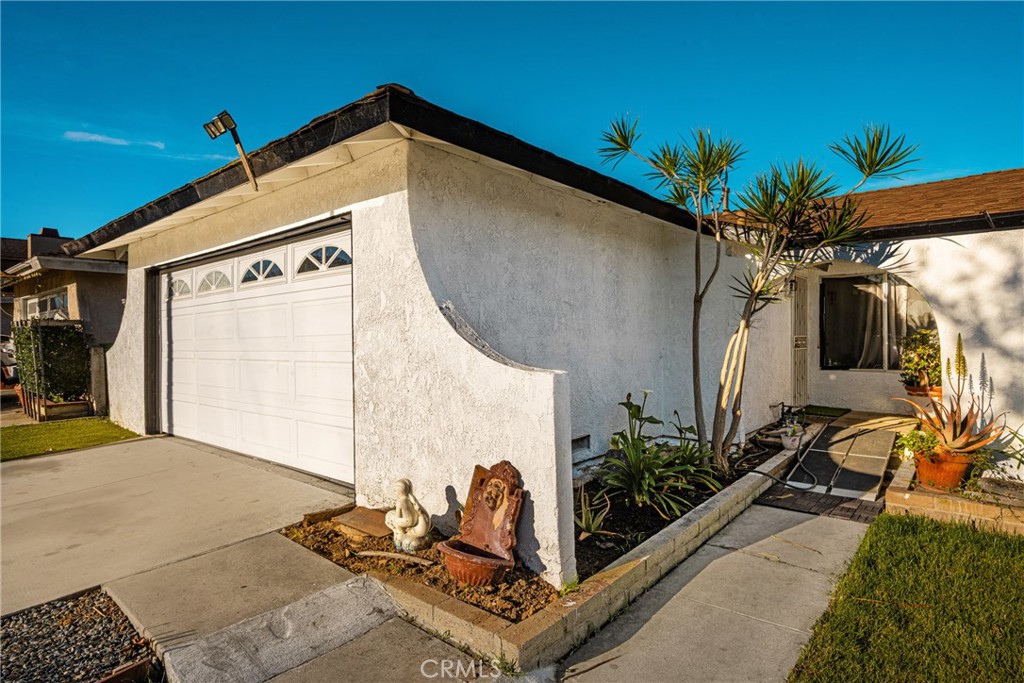 2171 Pomona