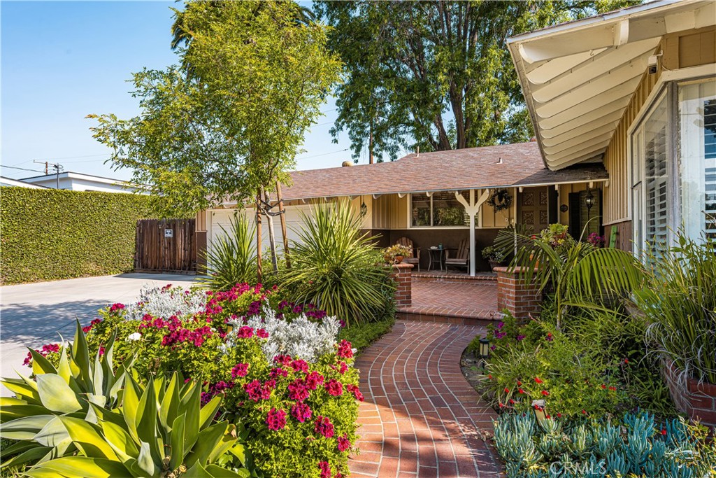 1431 La Colina Drive