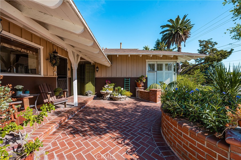 1431 La Colina Drive