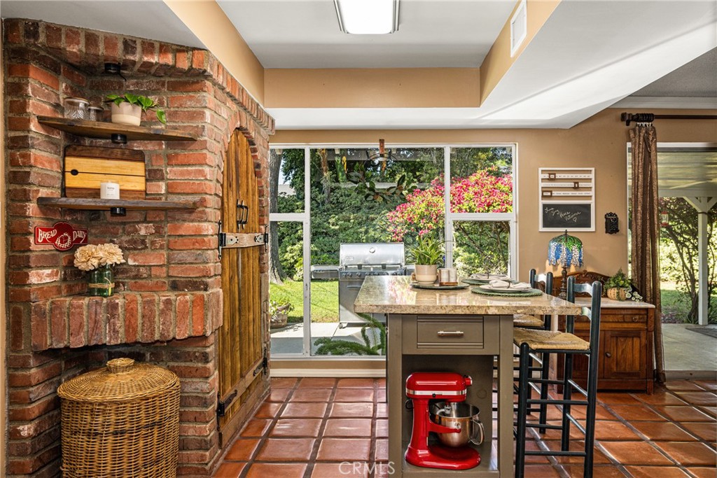 1431 La Colina Drive