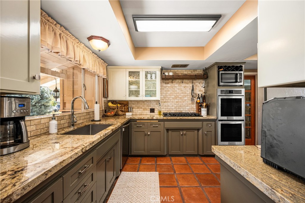 1431 La Colina Drive