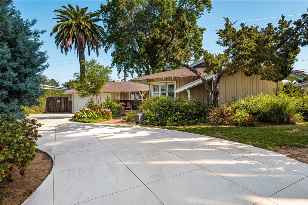 1431 La Colina Drive