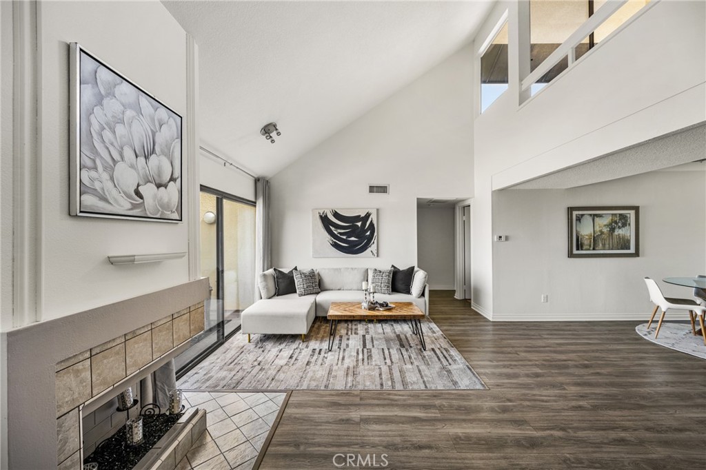 25712 Le Parc 56