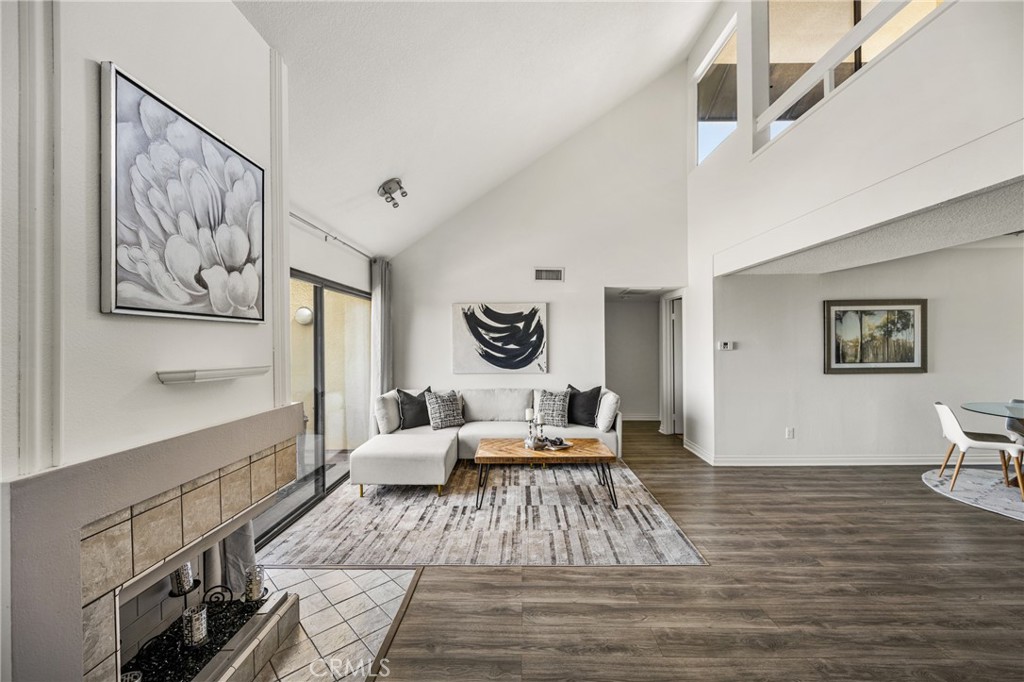 25712 Le Parc 56