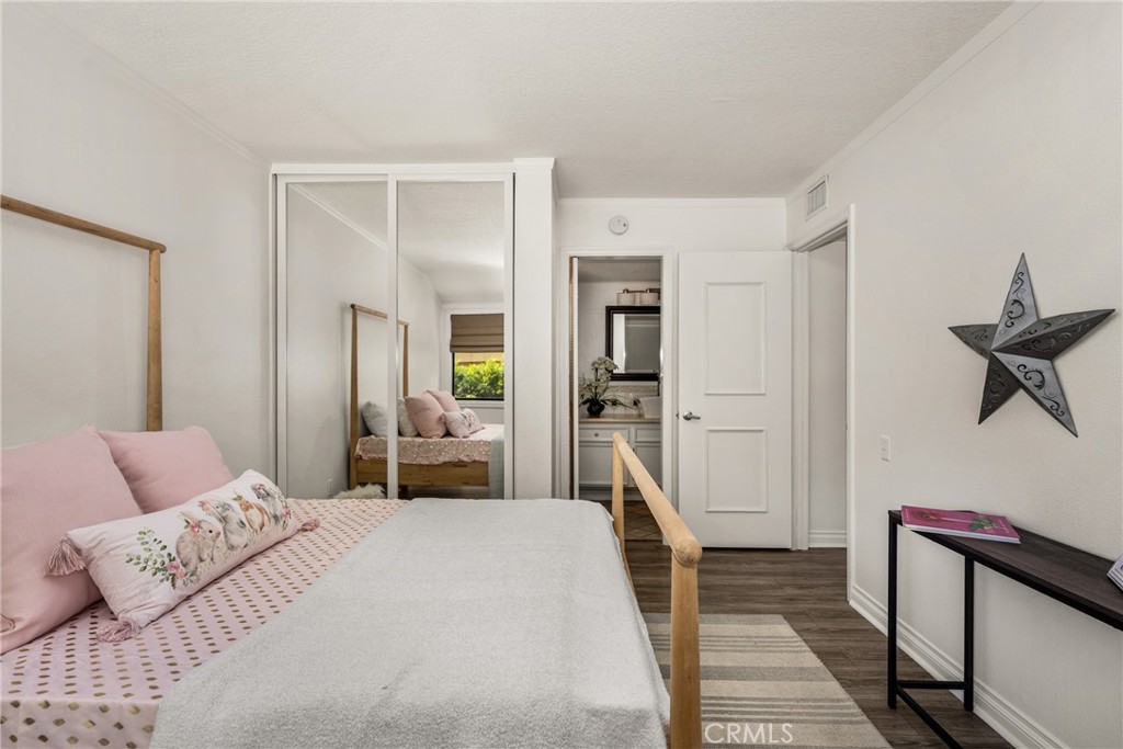 25712 Le Parc 56