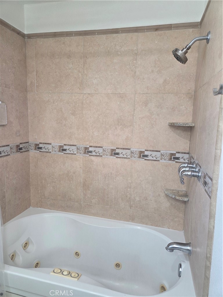 1107 W Memory Lane 6C